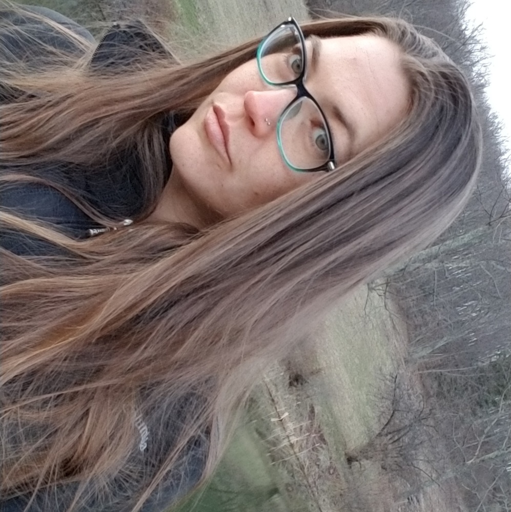 Meet your Posher, Anya